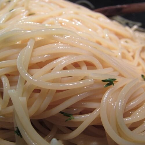 spaghetti garlic thyme olive oil recipe